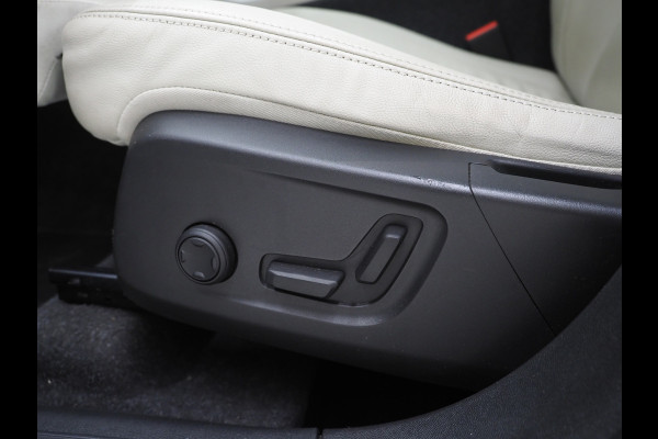 Volvo XC40 1.5 T5 Recharge Inscription | Panoramadak | Pilot Assist | Camera | Leder | Keyless | Memory | Carplay