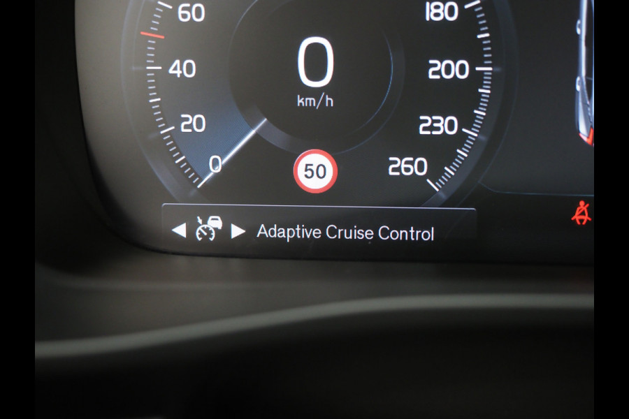 Volvo XC40 1.5 T5 Recharge Inscription | Panoramadak | Pilot Assist | Camera | Leder | Keyless | Memory | Carplay
