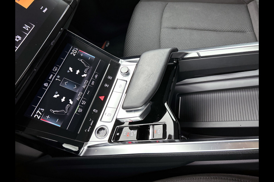Audi e-tron 55 quattro Business edition 95 kWh (TREKHAAK AFNEEMBAAR, ELEKT. STOELEN, NAVIGATIE, CAMERA, 1e EIGENAAR)