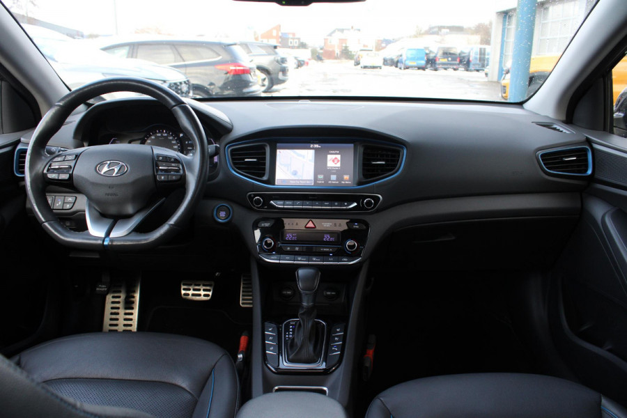 Hyundai IONIQ 1.6 GDi Premium | Stoelverwarming + Koeling | Electrische Stoelen Memory | Schuif/Kanteldak | Camera | Climate Control | Navigatie |