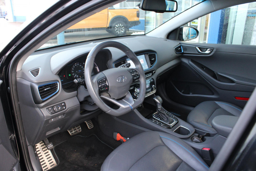 Hyundai IONIQ 1.6 GDi Premium | Stoelverwarming + Koeling | Electrische Stoelen Memory | Schuif/Kanteldak | Camera | Climate Control | Navigatie |