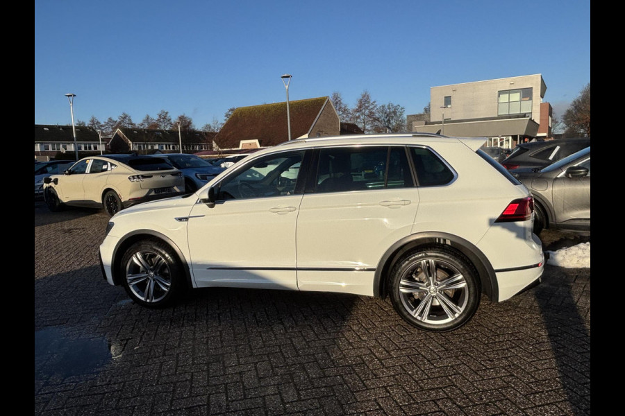 Volkswagen Tiguan 1.5 TSI ACT Highline Business R 150pk | Adapt. Cruise | CarPlay/Android Auto | Elektr. Achterklep | AllSeason