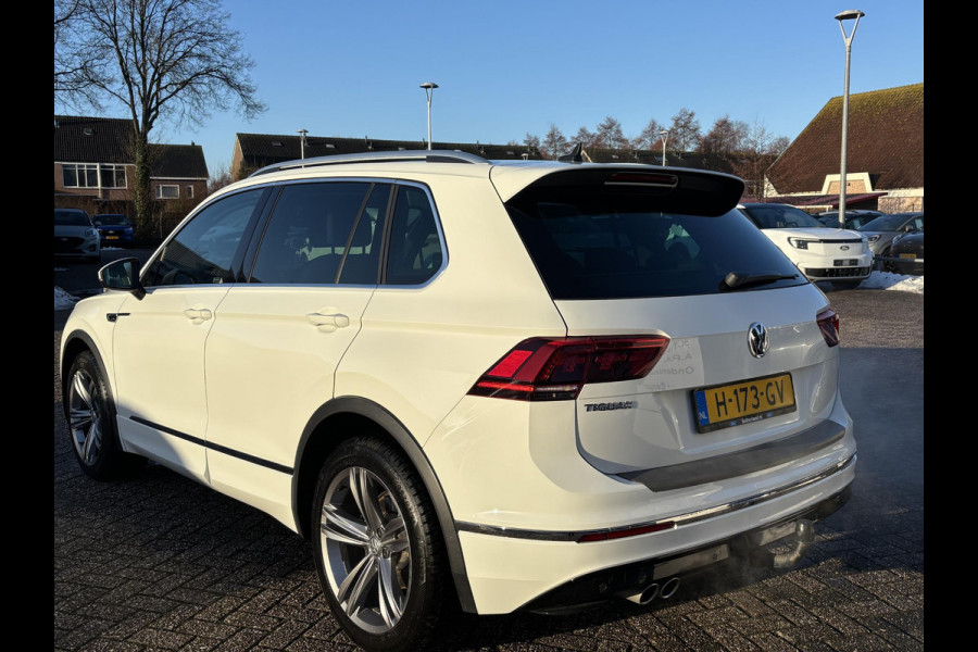 Volkswagen Tiguan 1.5 TSI ACT Highline Business R 150pk | Adapt. Cruise | CarPlay/Android Auto | Elektr. Achterklep | AllSeason
