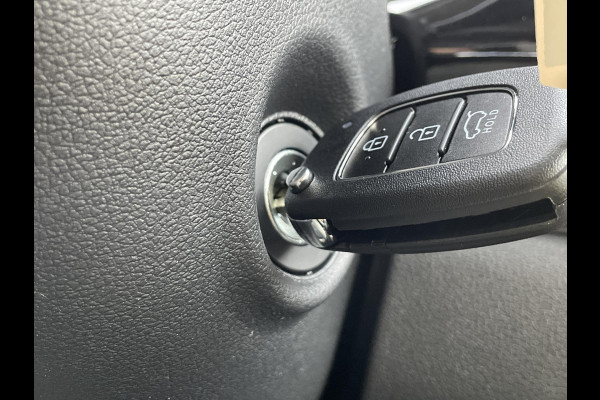 Hyundai i10 1.0 Comfort VAN: €22.820 VOOR: €19.320 .