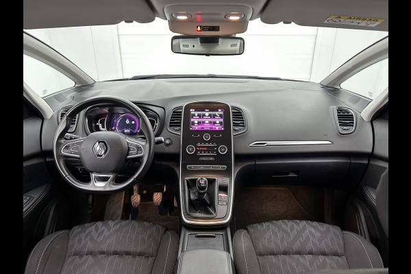 Renault Scénic 1.3 TCe Limited (NAVIGATIE, STOELVERWARMING, TREKHAAK, PDC, CAMERA, GOED ONDERHOUDEN)
