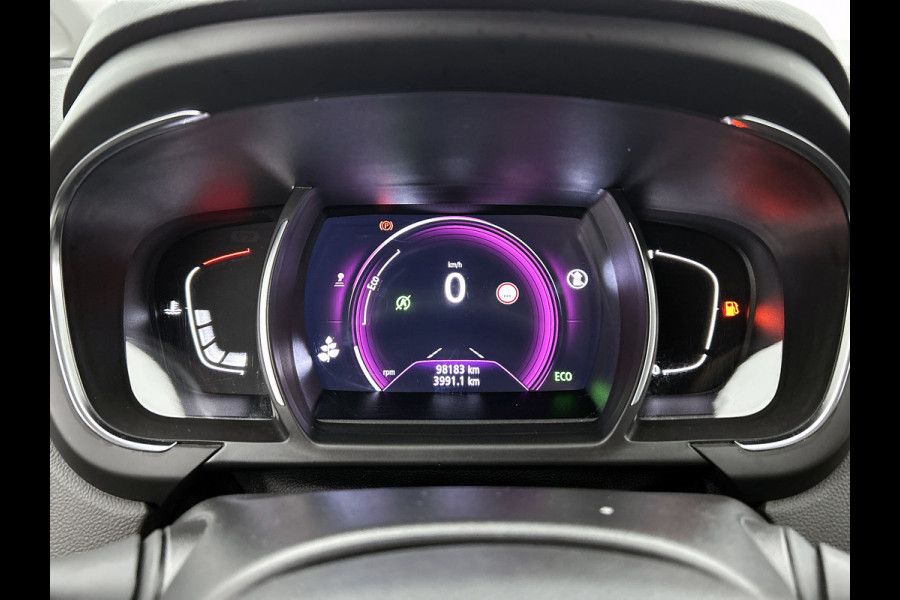 Renault Scénic 1.3 TCe Limited (NAVIGATIE, STOELVERWARMING, TREKHAAK, PDC, CAMERA, GOED ONDERHOUDEN)