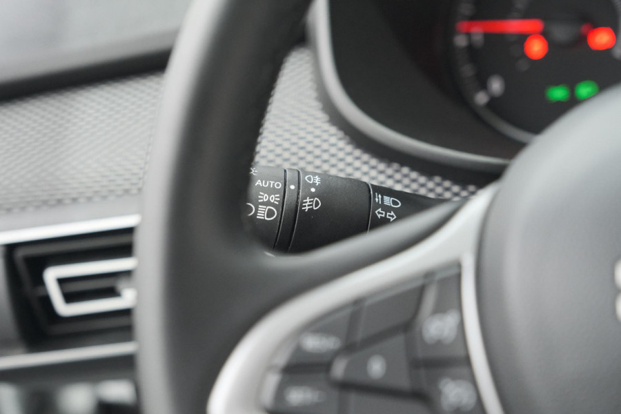 Dacia Sandero TCe 90 CVT Expression | Parkeersensoren | Apple Carplay | Cruise Control