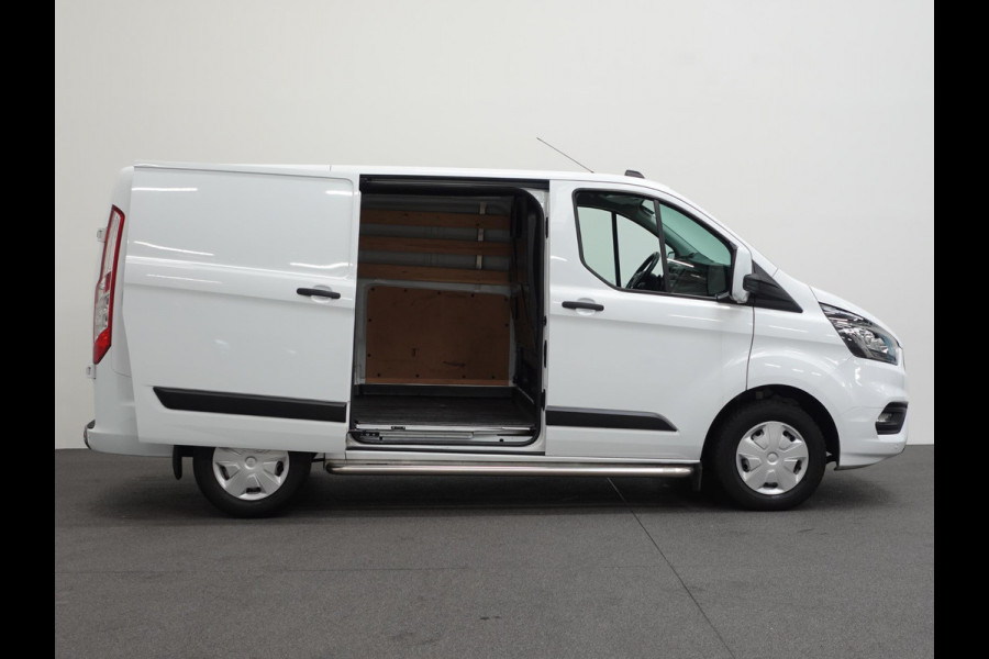 Ford Transit Custom 105pk L1H1 Trend Apple Carplay // Navigatie Airco Cruise control LED Parkeersensoren Euro6