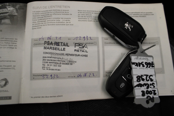 Peugeot 2008 1.2 PureTech Allure |Navi|Camera|