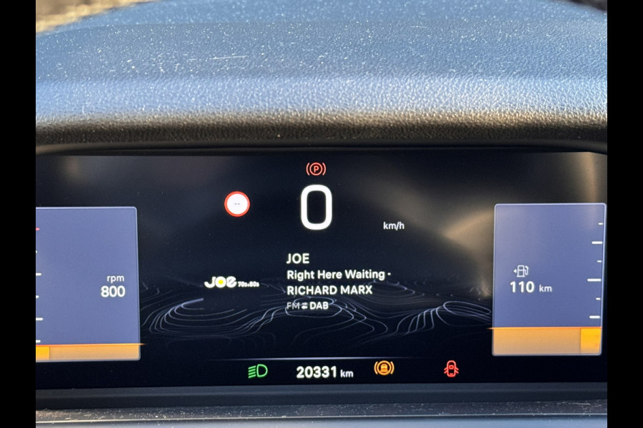 Jeep Avenger 1.2 Altitude | Stoelverwarming | Parkeersensoren voor en achter | Apple/Android CarPlay