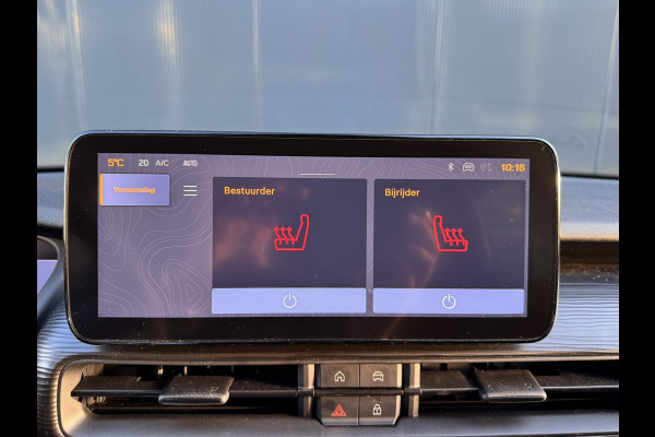 Jeep Avenger 1.2 Altitude | Stoelverwarming | Parkeersensoren voor en achter | Apple/Android CarPlay