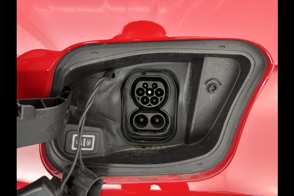 Jeep Avenger Summit 54 kWh [ 3-Fase ] {SOH-95%} (INCL-BTW) *HEATPUMP | LEATHER-MICROFIBRE | FULL-LED | ADAPTIVE-CRUISE | BLIND-SPOT | CAMERA | DIGI-COCKPIT | NAVI-FULLMAP | HEATED-COMFORTSEATS | ECC | AMBIENT-LIGHT | PDC | CARPLAY | CRUISE