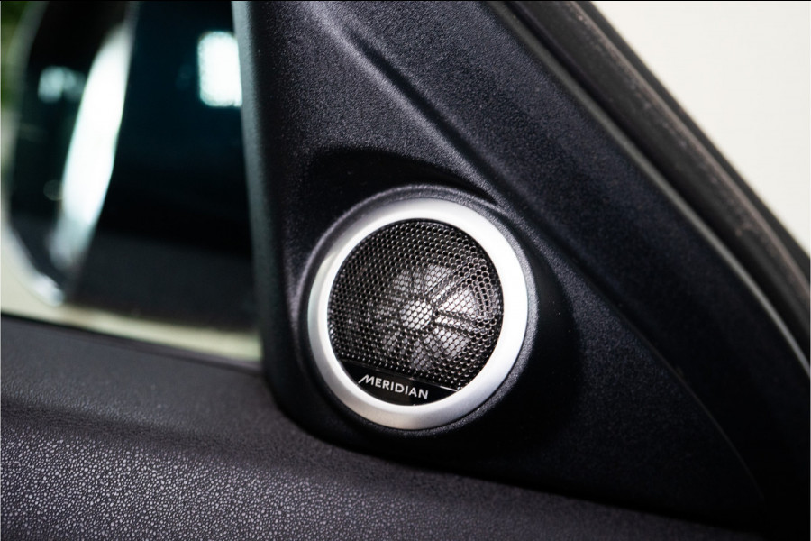 Land Rover Range Rover Evoque 2.0 P200 AWD R-Dynamic HSE 200PK | Pano | Sfeer | Keyless | Meridian | 12 MND Garantie