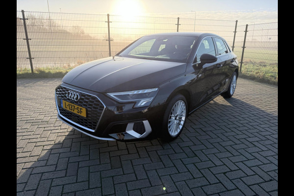 Audi A3 Sportback 30 TFSI Business edition | 1ste Eigenaar | Sportstoelen | Carplay | PDC