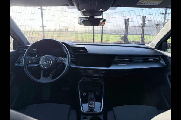 Audi A3 Sportback 30 TFSI Business edition | 1ste Eigenaar | Sportstoelen | Carplay | PDC