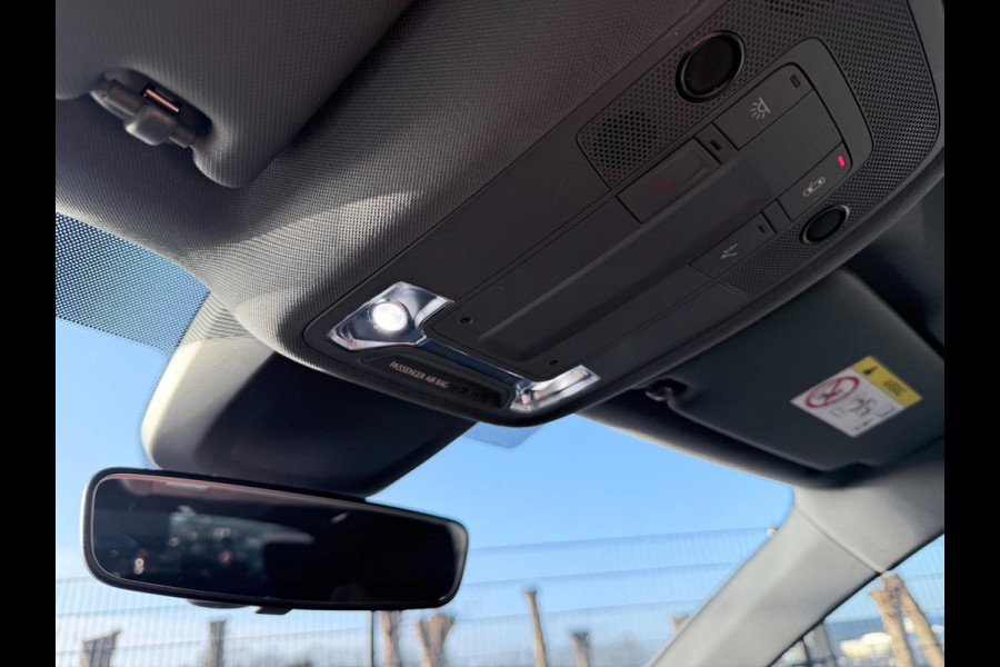 Audi A3 Sportback 30 TFSI Business edition | 1ste Eigenaar | Sportstoelen | Carplay | PDC