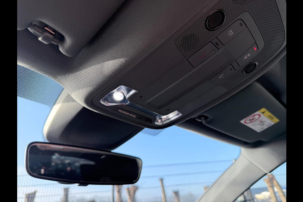 Audi A3 Sportback 30 TFSI Business edition | 1ste Eigenaar | Sportstoelen | Carplay | PDC