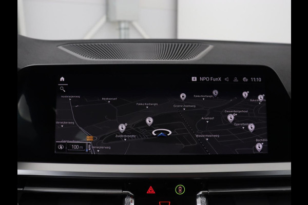 BMW 3-serie 320e M Sport | Leder | Adaptive cruise | Stoelverwarming | Camera | Keyless | Carplay | Sportstoelen | Live Cockpit | Navigatie | Full LED | PHEV | Plug In