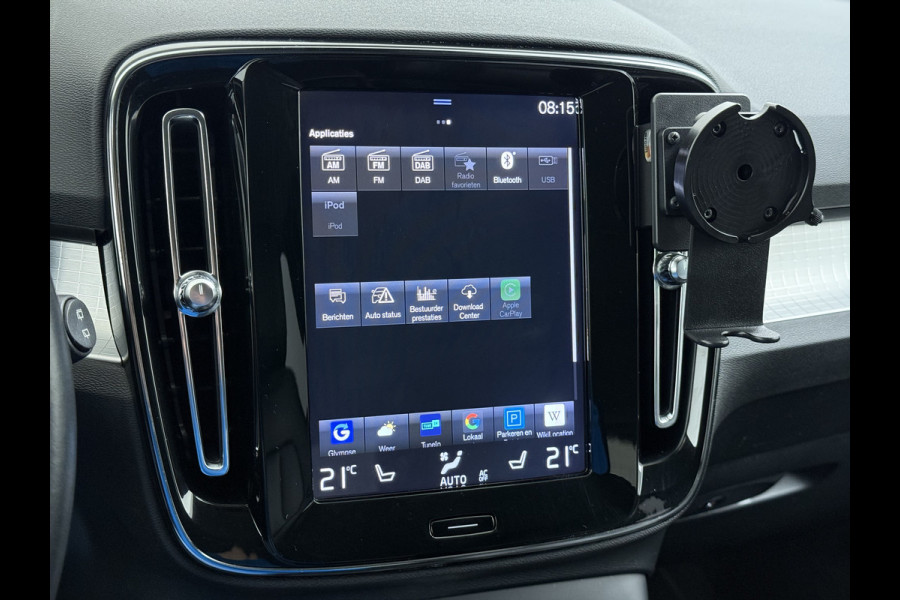 Volvo XC40 2.0 T5 AWD AUT-8 Leer-Contour+verwarmd Intro-Edition Adap.Cruise Camera Apple Carplay Navi Ecc DAB Pdc Intro Edition Keyless Lmv 19" Elek.Achterklep Lane Keeping BLIS Cross Traffic Alert Road Sign Info Pilot Assist Zeer complete unieke XC40 € 60.000 nieuw! 2.100kg trekvermogen!