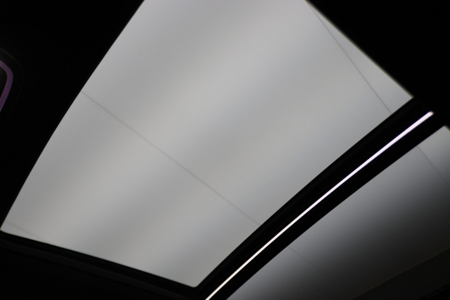 Lynk & Co 01 1.5 360° Camera, Panoramadak, ACC, Keyless, Navigatie, PDC, LED, 20''