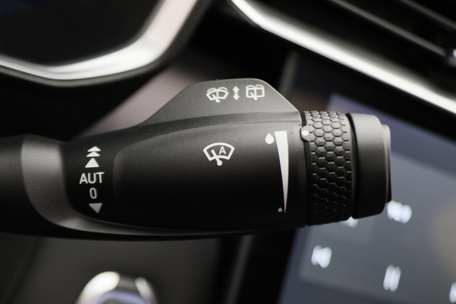 Lynk & Co 01 1.5 360° Camera, Panoramadak, ACC, Keyless, Navigatie, PDC, LED, 20''