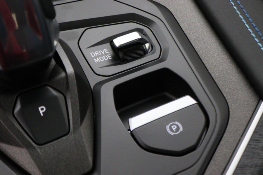 Lynk & Co 01 1.5 360° Camera, Panoramadak, ACC, Keyless, Navigatie, PDC, LED, 20''