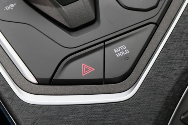 Lynk & Co 01 1.5 360° Camera, Panoramadak, ACC, Keyless, Navigatie, PDC, LED, 20''