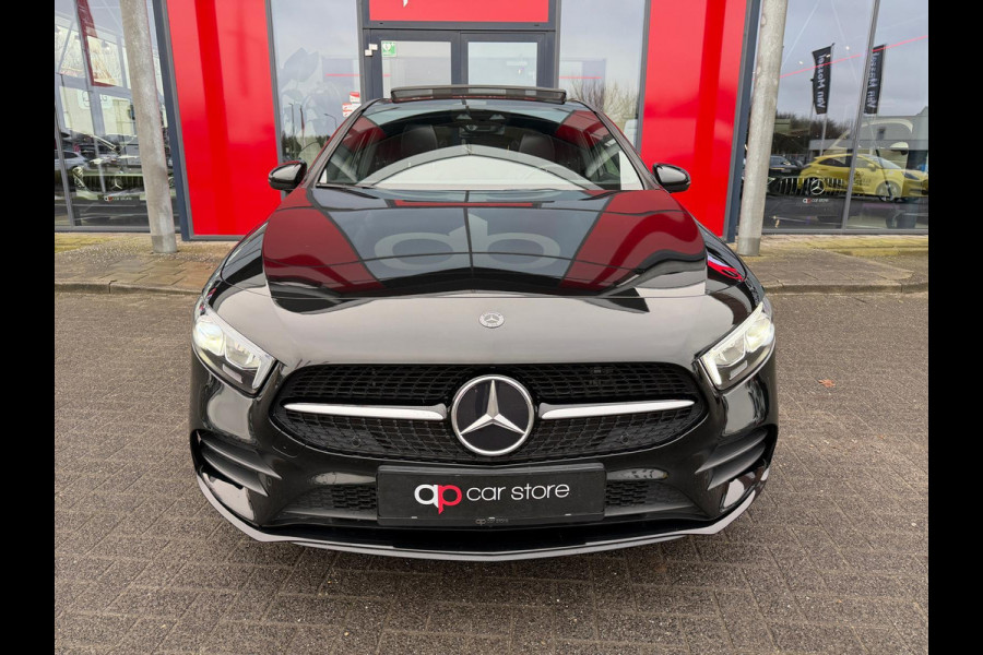 Mercedes-Benz A-Klasse 250 e AMG-pakket | Panoramadak | Alcantara