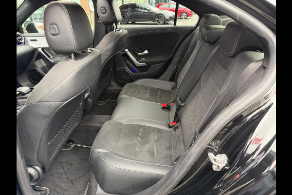 Mercedes-Benz A-Klasse 250 e AMG-pakket | Panoramadak | Alcantara