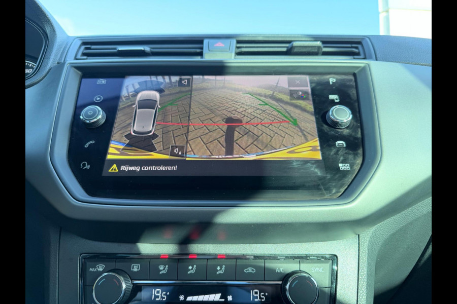 Seat Ibiza 1.0 TSI Style Business Intense | Carplay | Camera | PDC | Stoelverwarming