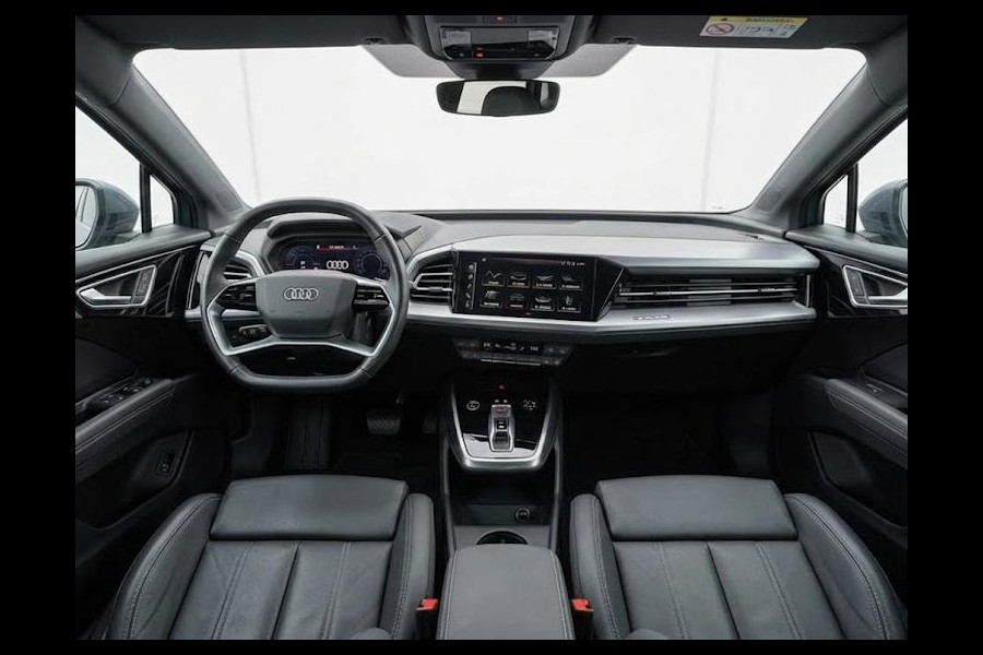 Audi Q4 e-tron 40 Launch edition Advanced Plus 77 kWh 204pk | Navigatie | Parkeercamera | Lederen bekleding | Adaptieve cruise controle