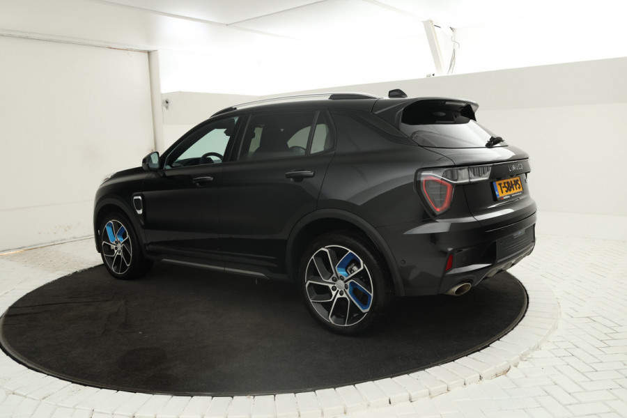 Lynk & Co 01 1.5 Zwarte hemel, Panorama dak, black pakket!!