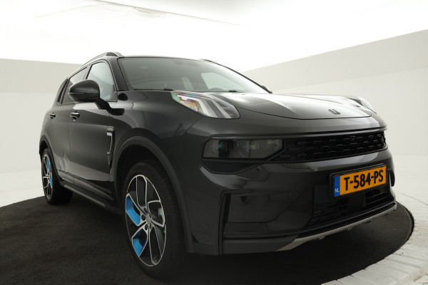 Lynk & Co 01 1.5 Zwarte hemel, Panorama dak, black pakket!!