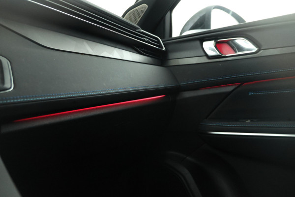 Lynk & Co 01 1.5 Zwarte hemel, Panorama dak, black pakket!!