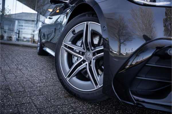 Mercedes-Benz E-Klasse Estate AMG 53 4MATIC+ Hyperscreen ** Massage ** Burmester ** Panodak ** Trekhaak ** Verwarmd stuurwiel ** Standkachel ** Verlichte grille ** Dashcam