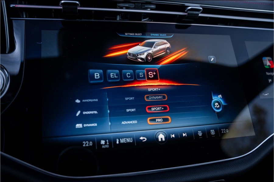 Mercedes-Benz E-Klasse Estate AMG 53 4MATIC+ Hyperscreen ** Massage ** Burmester ** Panodak ** Trekhaak ** Verwarmd stuurwiel ** Standkachel ** Verlichte grille ** Dashcam