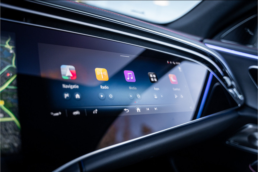 Mercedes-Benz E-Klasse Estate AMG 53 4MATIC+ Hyperscreen ** Massage ** Burmester ** Panodak ** Trekhaak ** Verwarmd stuurwiel ** Standkachel ** Verlichte grille ** Dashcam