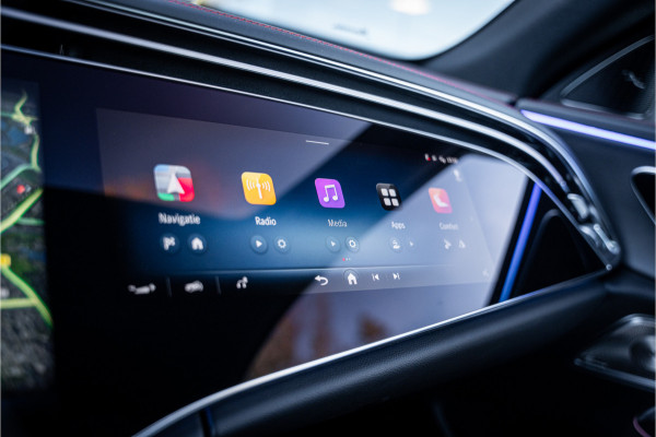 Mercedes-Benz E-Klasse Estate AMG 53 4MATIC+ Hyperscreen ** Massage ** Burmester ** Panodak ** Trekhaak ** Verwarmd stuurwiel ** Standkachel ** Verlichte grille ** Dashcam