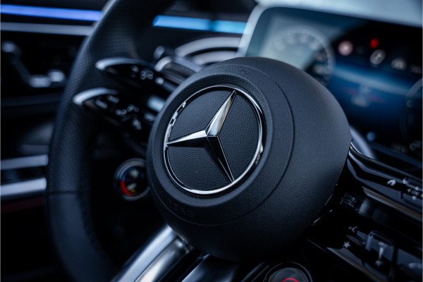 Mercedes-Benz E-Klasse Estate AMG 53 4MATIC+ Hyperscreen ** Massage ** Burmester ** Panodak ** Trekhaak ** Verwarmd stuurwiel ** Standkachel ** Verlichte grille ** Dashcam