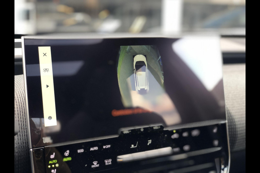 Toyota Bz4x 71,4 kWh 3-Fase Premium Bi-Tone + Panoramisch dak | JBL, Dodehoekherkenning, Leer, Parkeersensoren, Eerste eigenaar