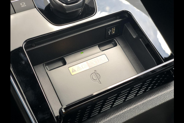 Toyota Bz4x 71,4 kWh 3-Fase Premium Bi-Tone + Panoramisch dak | JBL, Dodehoekherkenning, Leer, Parkeersensoren, Eerste eigenaar