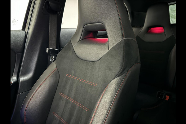 Mercedes-Benz A-Klasse 200 AMG Pano Sfeer Camera Cruise Widescreen