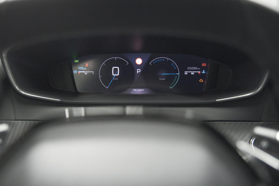 Peugeot 2008 Hybrid 136 e-DCS6 Allure | 360 Camera | Adaptieve Cruise Control | Dodehoekdetectie | Navigatie
