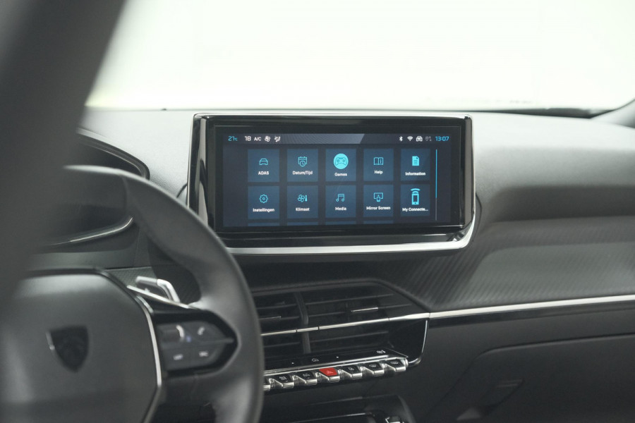 Peugeot 2008 Hybrid 136 e-DCS6 Allure | 360 Camera | Adaptieve Cruise Control | Dodehoekdetectie | Navigatie