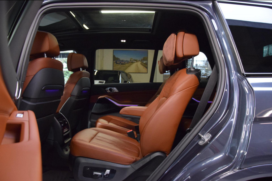 BMW X7 XDrive30d 6p. M-Pakket|1e Eig.|Org.NL|Panoramadak|Dealer Onderhouden