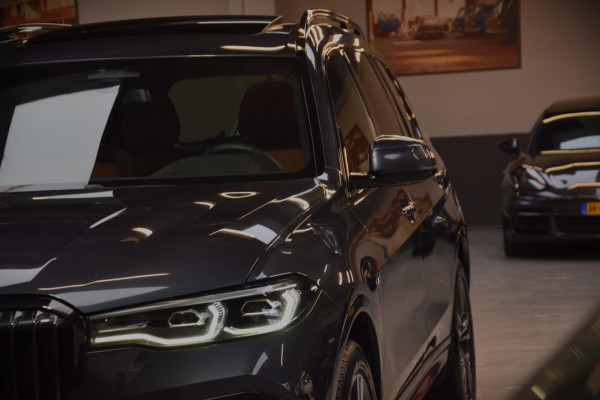 BMW X7 XDrive30d 6p. M-Pakket|1e Eig.|Org.NL|Panoramadak|Dealer Onderhouden