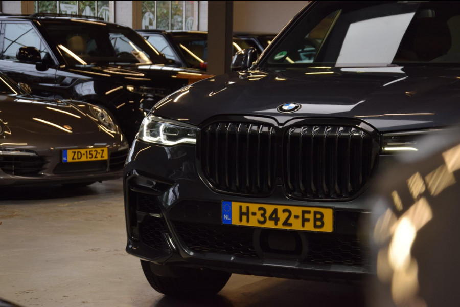 BMW X7 XDrive30d 6p. M-Pakket|1e Eig.|Org.NL|Panoramadak|Dealer Onderhouden
