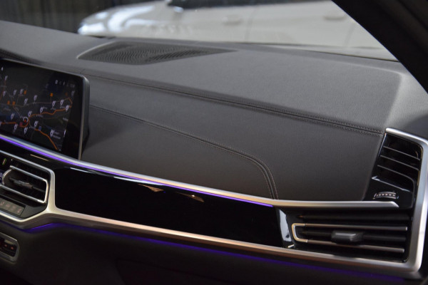 BMW X7 XDrive30d 6p. M-Pakket|1e Eig.|Org.NL|Panoramadak|Dealer Onderhouden