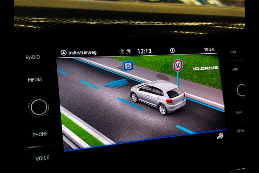 Volkswagen Polo 1.0 TSI R-Line Business_Navi_Carplay_Led_Virtual cocpit