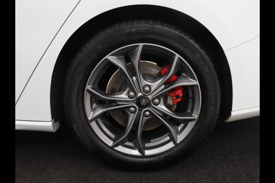 Ford Focus 1.5 EcoBoost ST Line X | Trekhaak | Adaptive cruise | Camera | Carplay | Digital Cockpit | Keyless | Full LED | Navigatie | Climate control